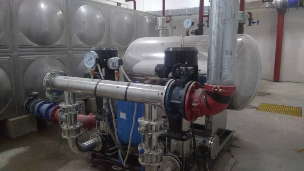 自動(dòng)不銹鋼無負(fù)壓給水設(shè)備型號圖片